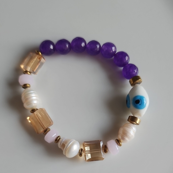 Chic Purple and Gold Beaded Bracelet - Picture 2 of 4